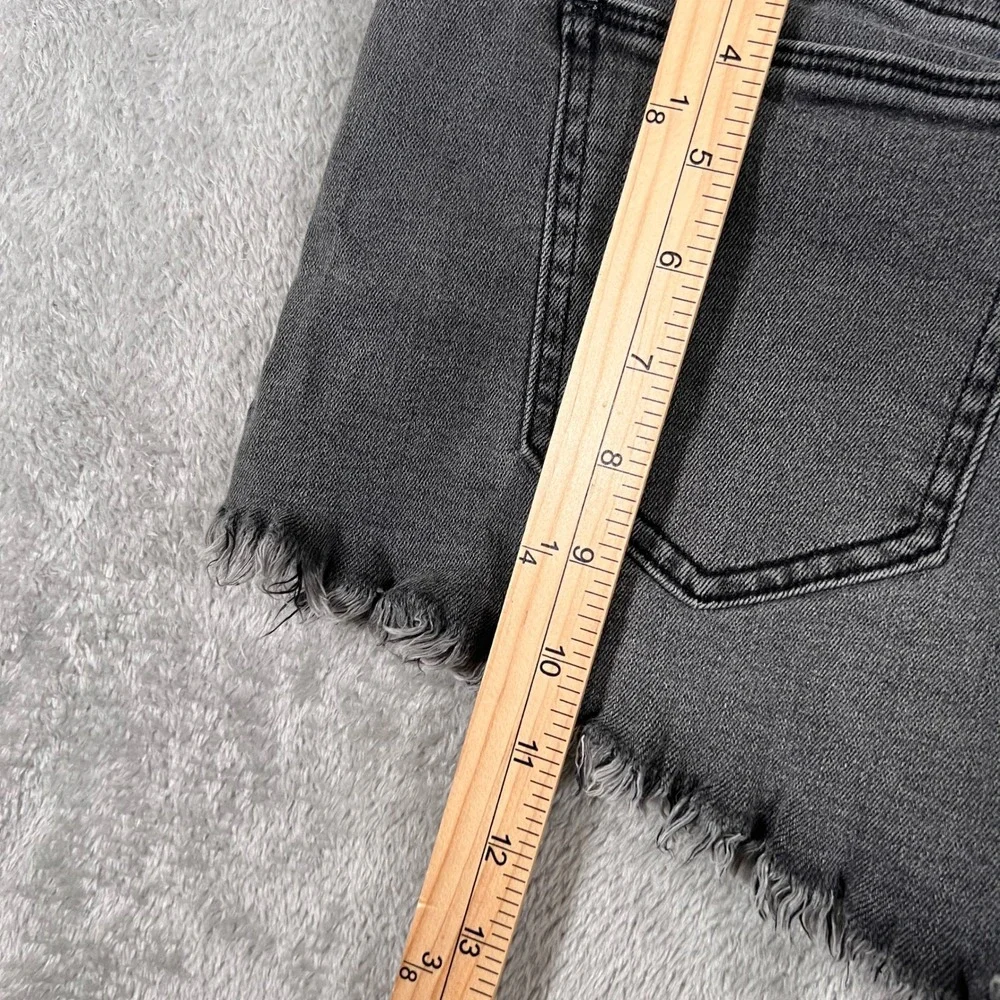 Volcom Stoney Stretch Gray Denim Shorts Womens‎ Size 28 Frayed Hem